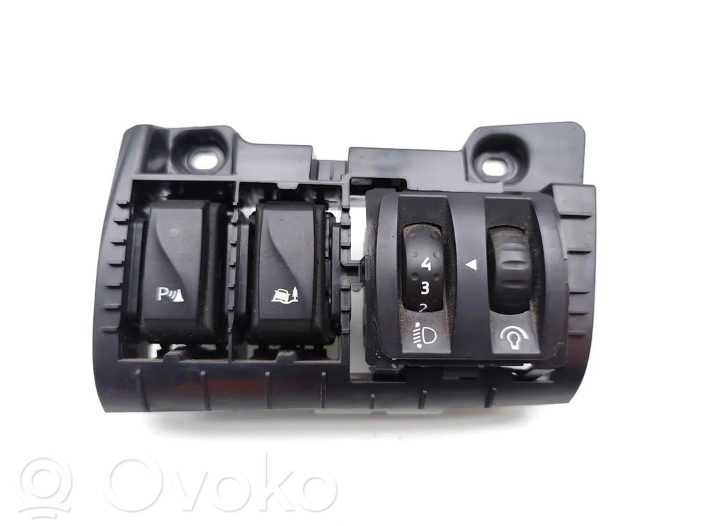 Renault Trafic III (X82) Headlight level height control switch 