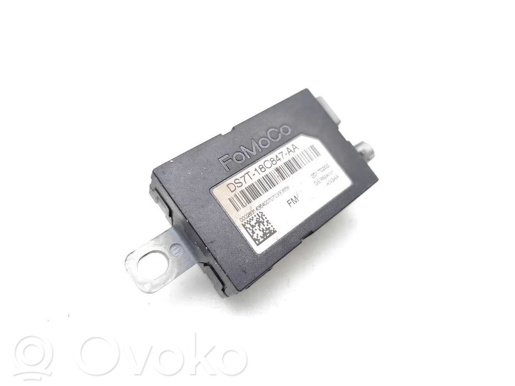 Ford Mondeo MK V Antenos stiprintuvas 
