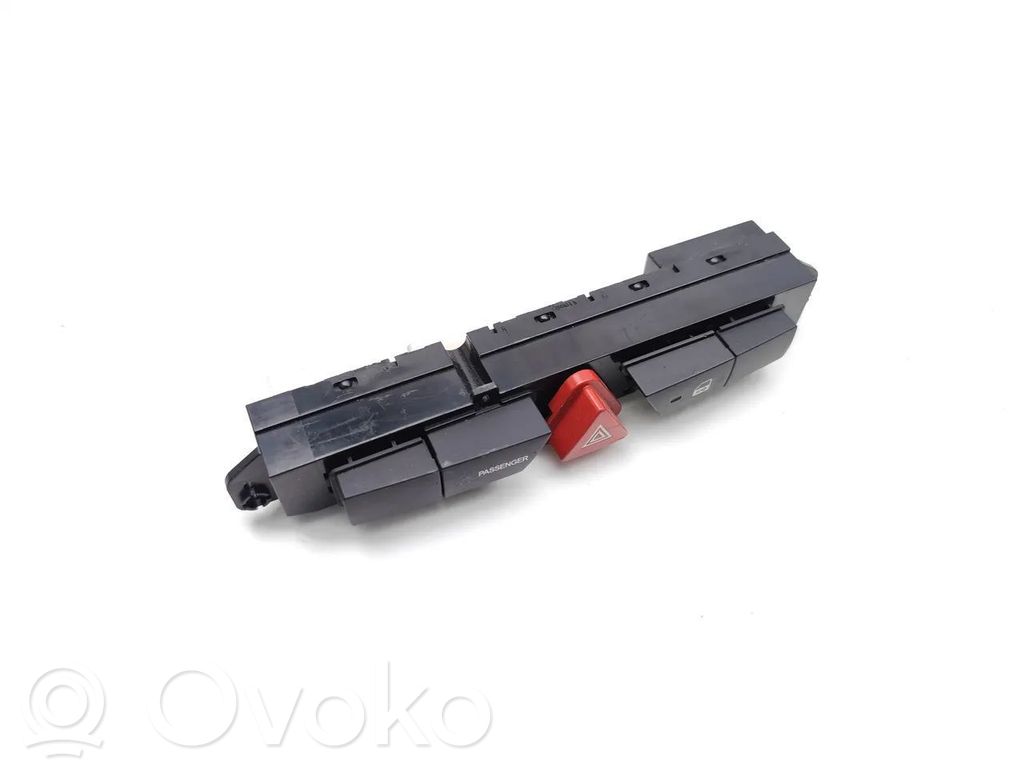 KIA Ceed Hazard light switch 