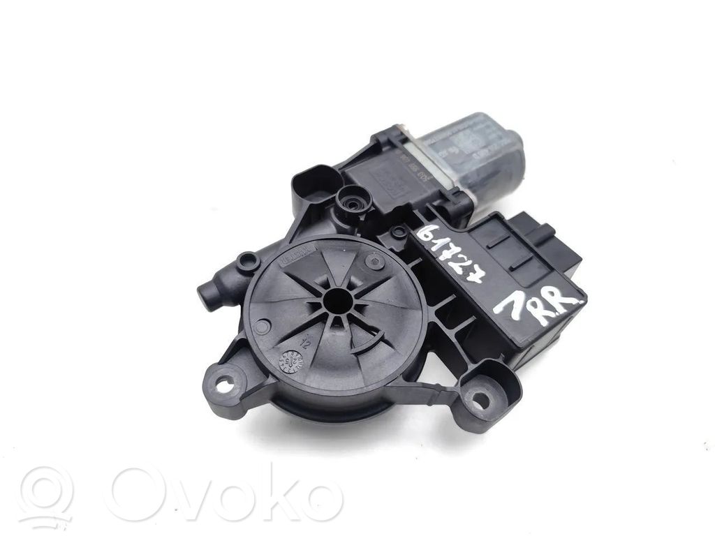 Skoda Scala Silniczek podnoszenia szyby drzwi tylnych 