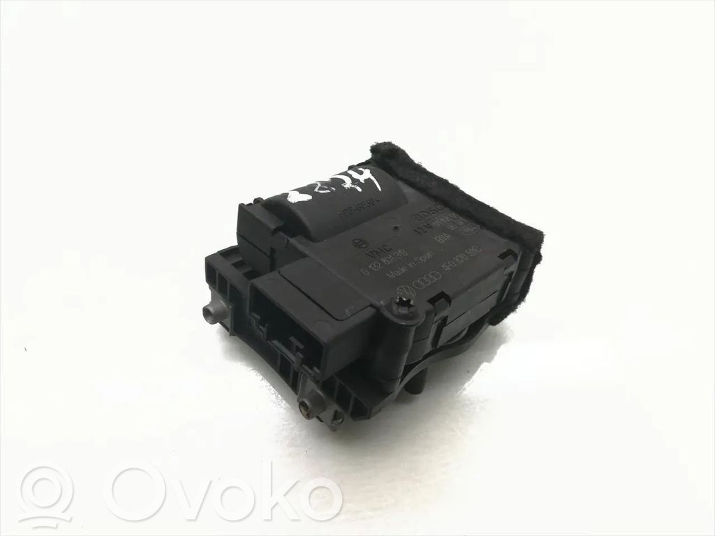 Audi A8 S8 D3 4E Motor/activador trampilla del aire acondicionado (A/C) 