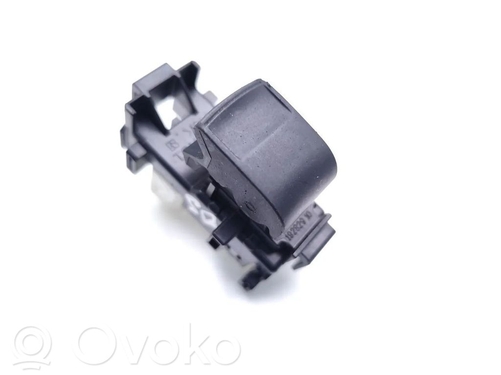 Opel Insignia A Electric window control switch 