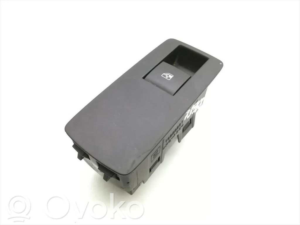 Opel Insignia A Electric window control switch 