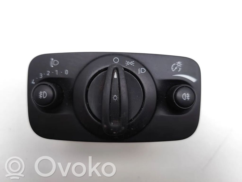 Ford Kuga II Light switch 