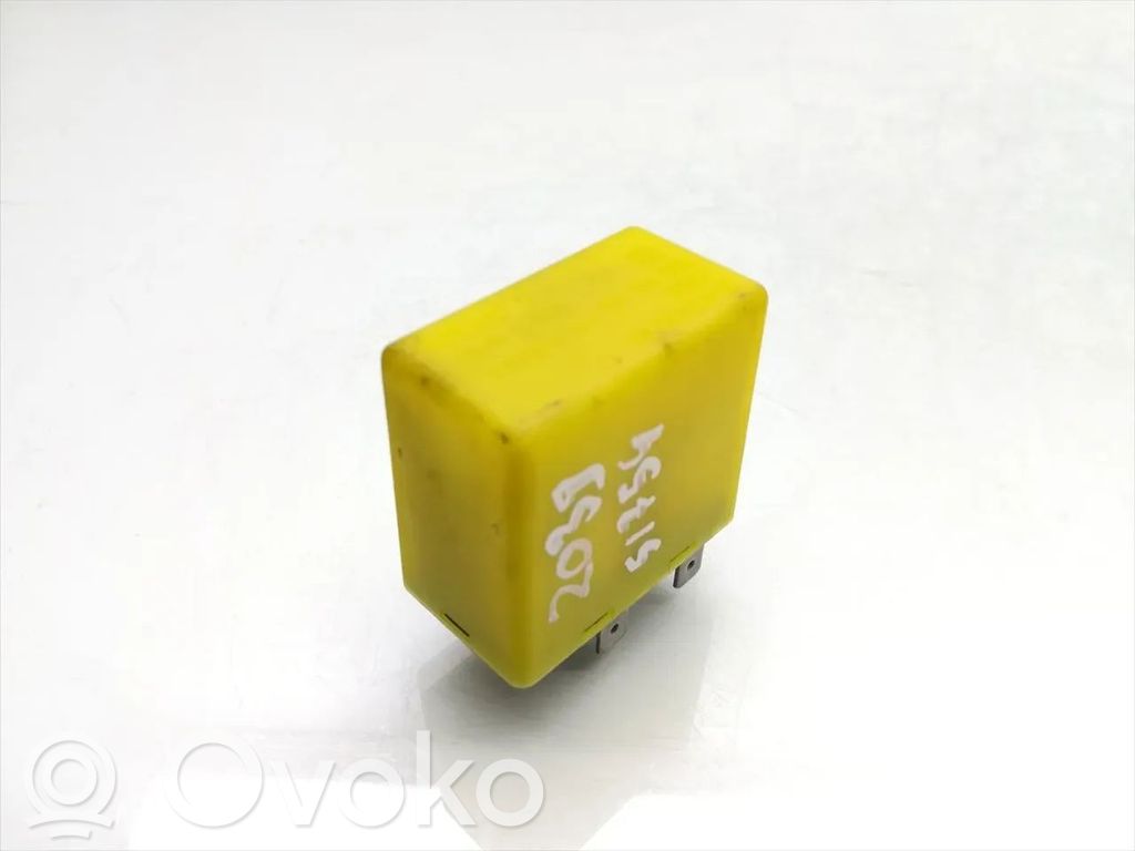 Opel Tigra B Indicator relay 