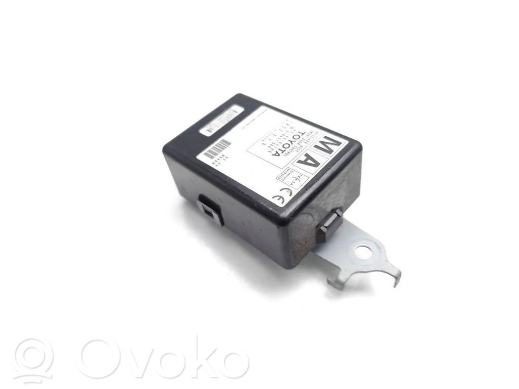 Toyota Auris E180 Door control unit/module 