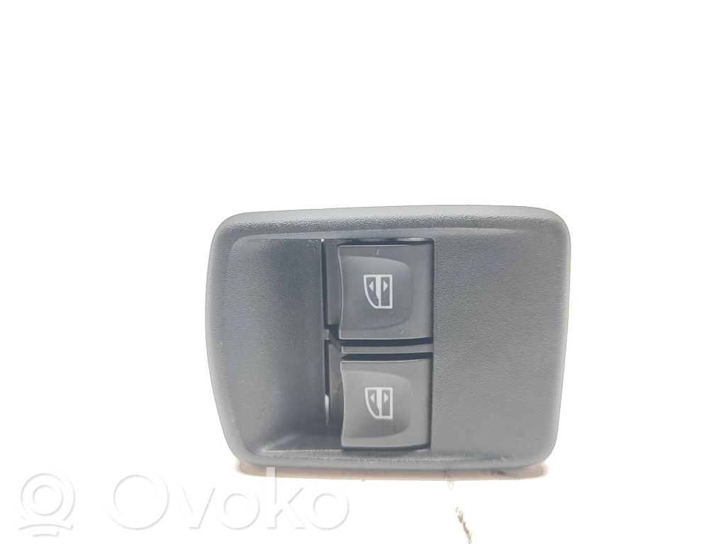 Renault Trafic III (X82) Electric window control switch 