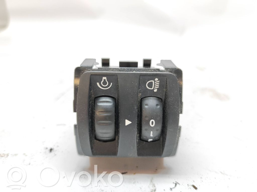 Renault Trafic III (X82) Headlight level height control switch 