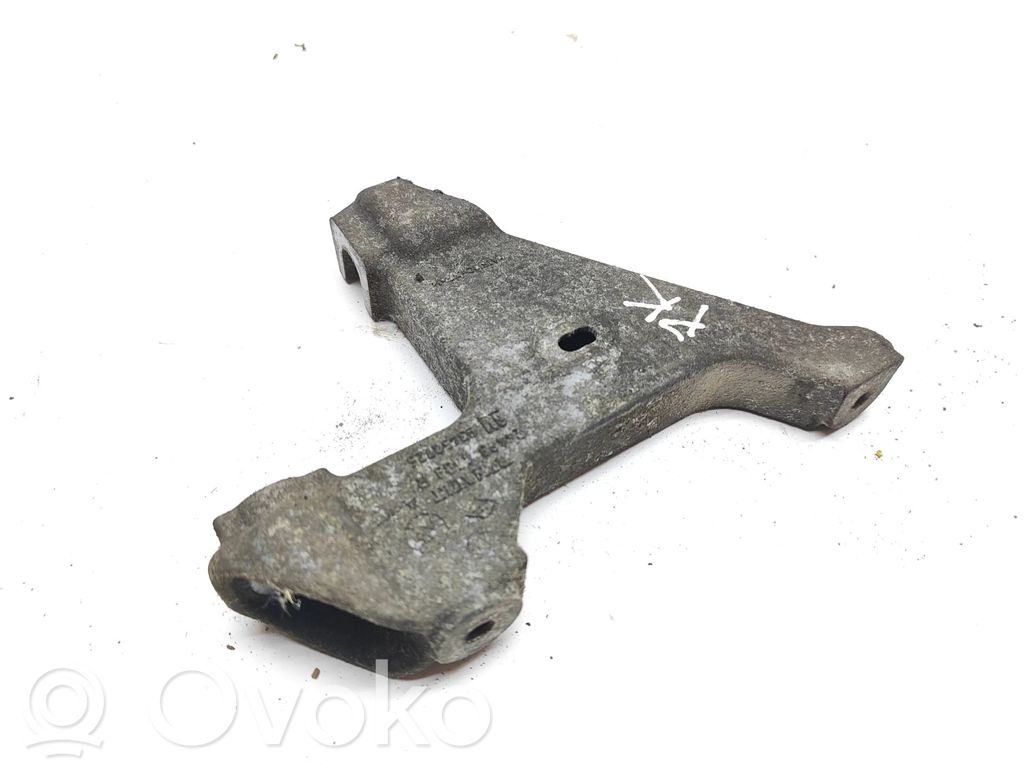 Nissan NV300 Gearbox mounting bracket 