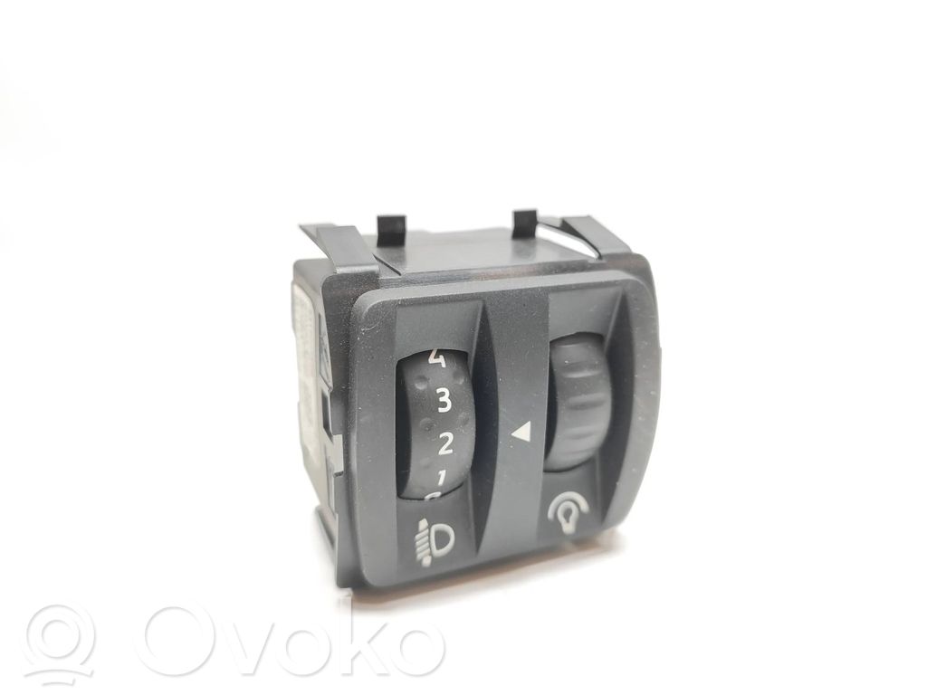 Renault Captur Headlight level height control switch 