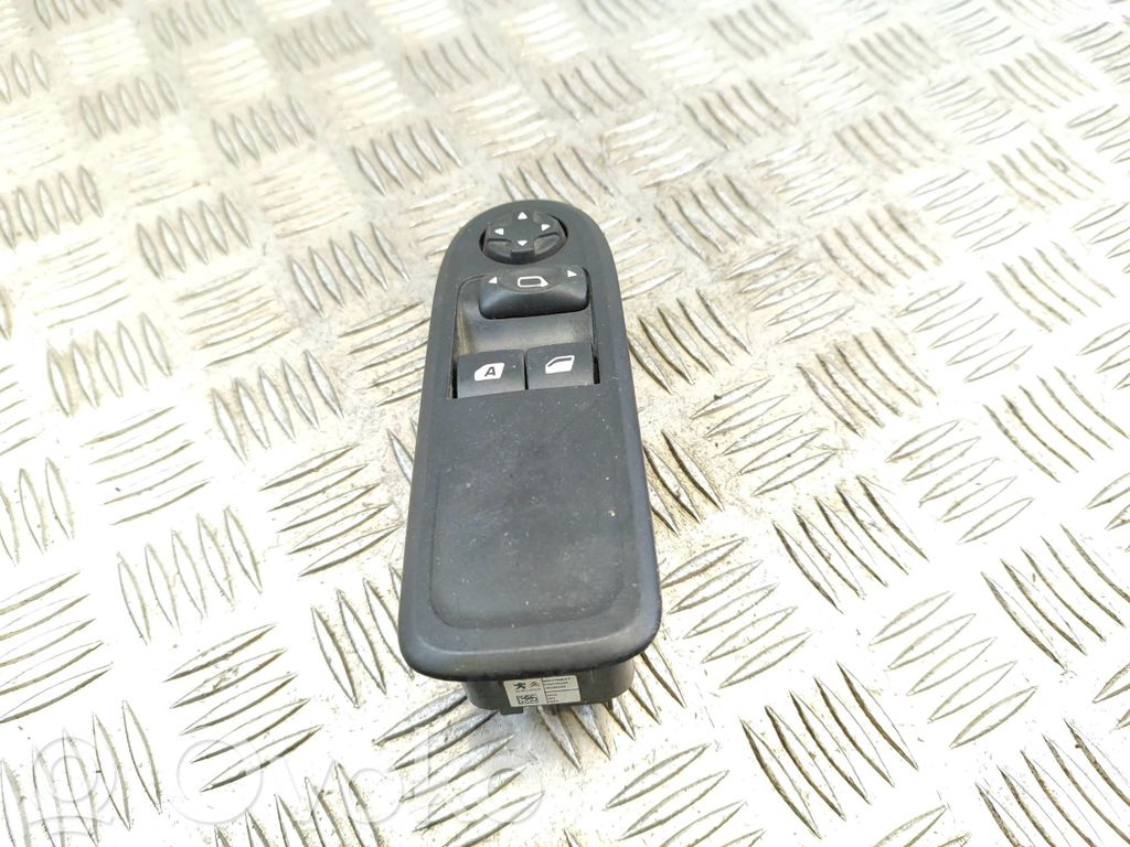 Citroen C3 Electric window control switch 