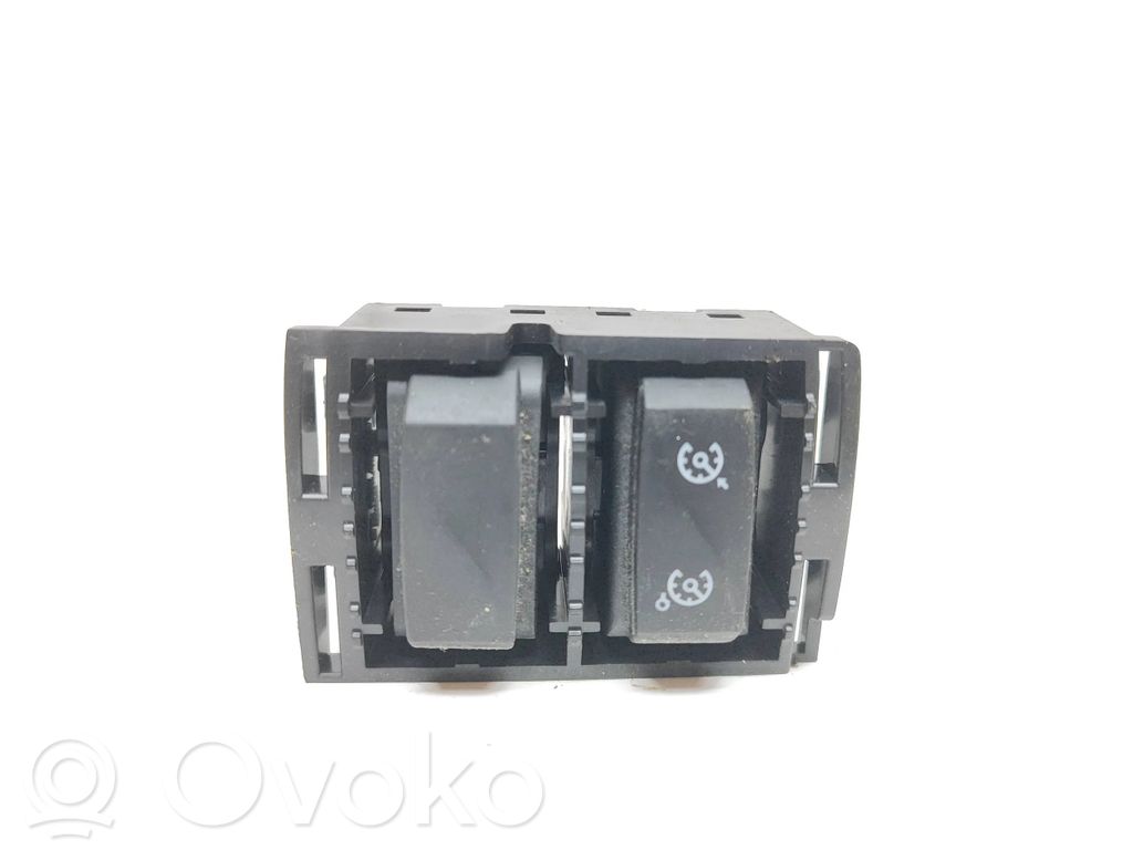 Nissan NV300 Windscreen/window heater switch 