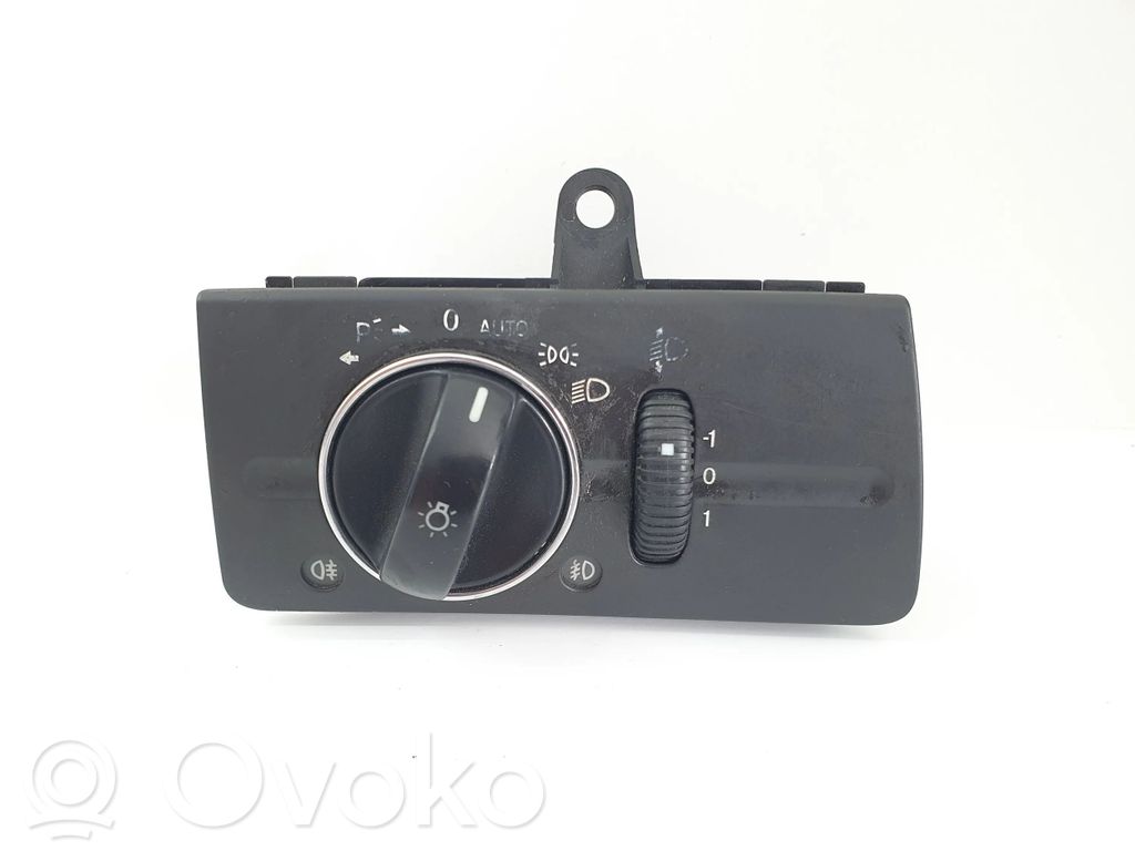 Mercedes-Benz E W211 Light switch 