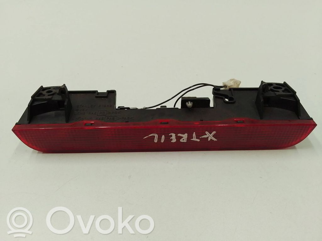 Nissan X-Trail T30 Third/center stoplight 