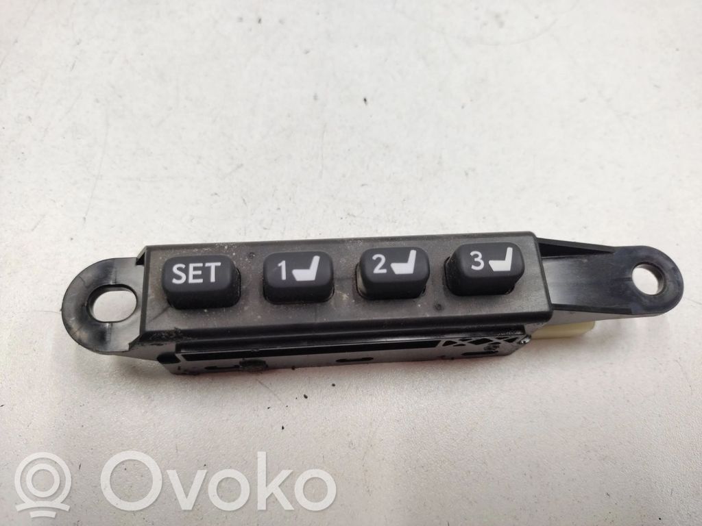Lexus RX 450H Seat memory switch 