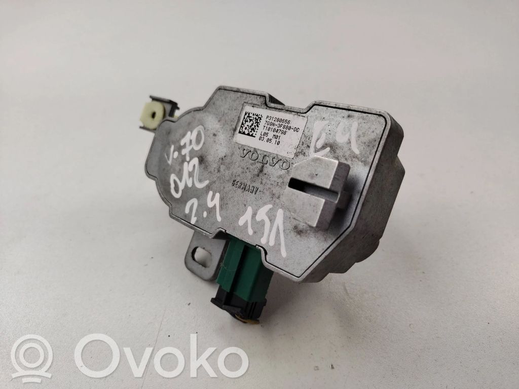 Volvo V70 Ohjauspyörän lukitus 