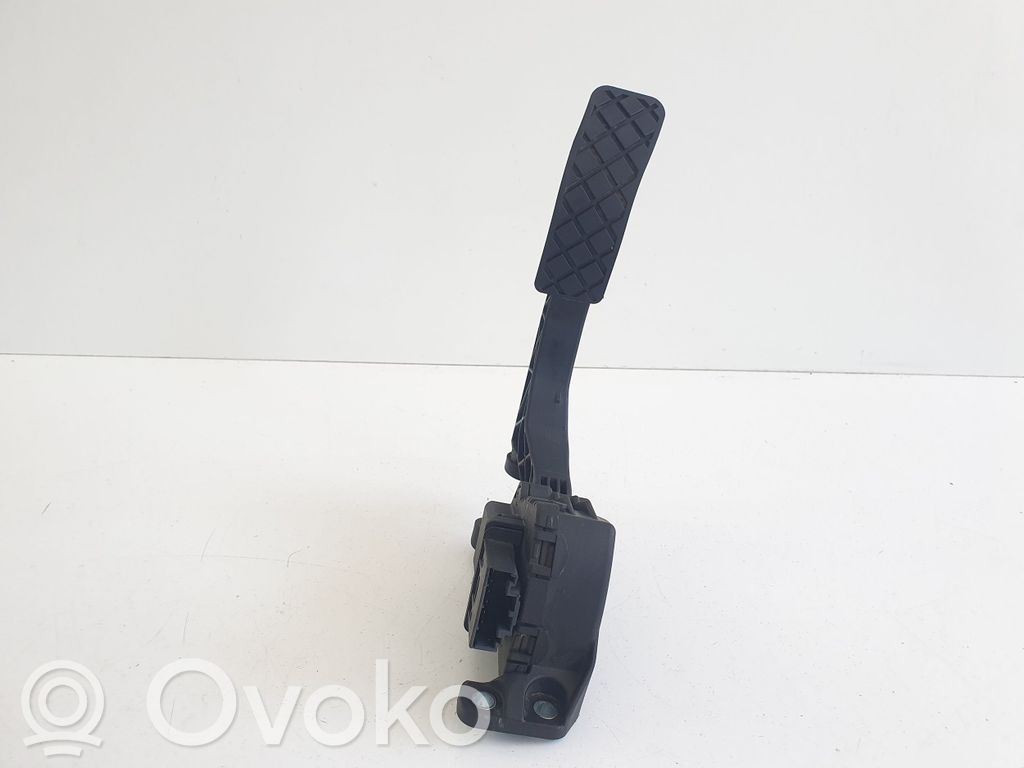 Audi A6 S6 C6 4F Akceleratoriaus pedalas 