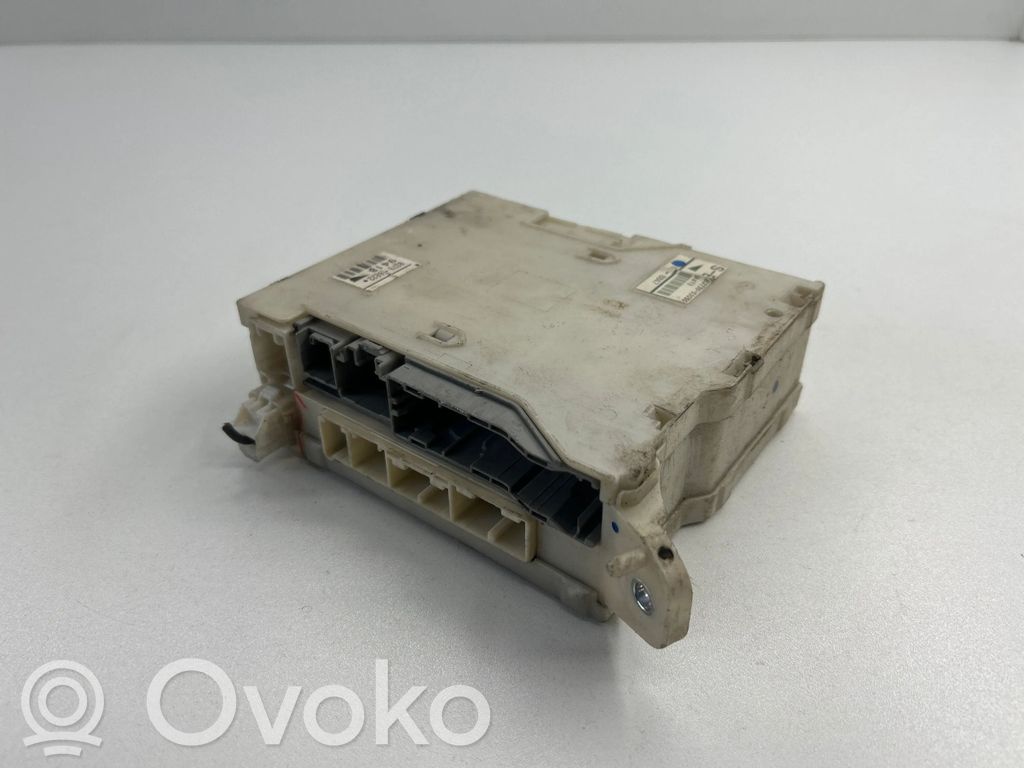 Lexus IS 220D-250-350 Fuse module 