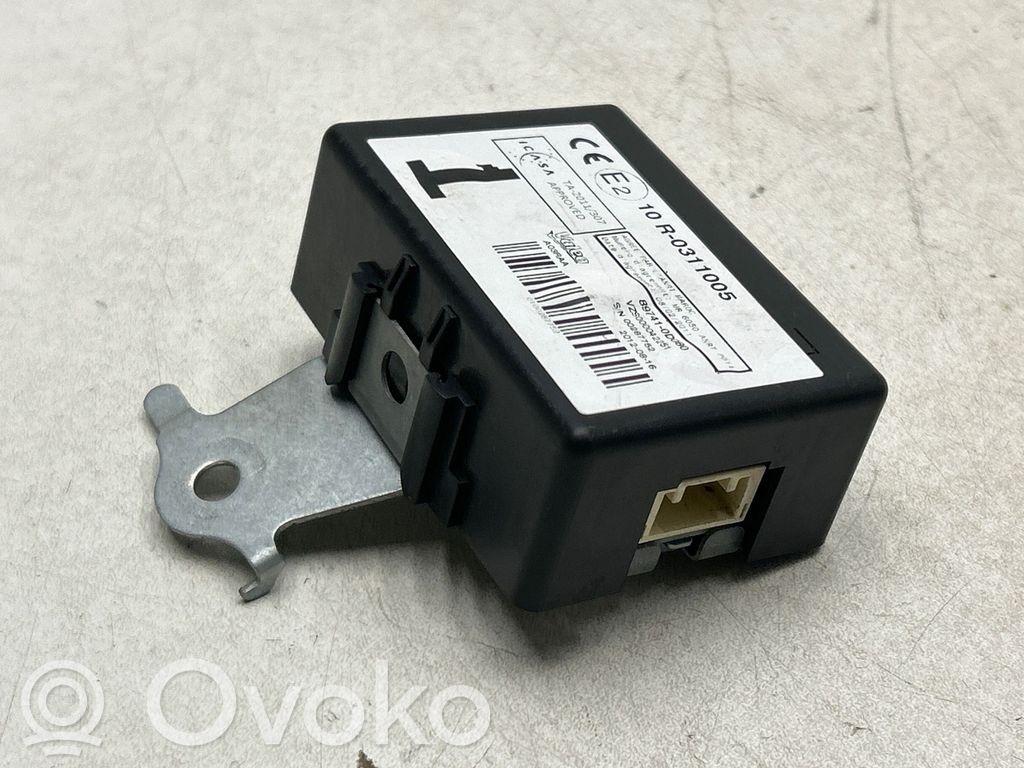 Toyota Yaris Door control unit/module 