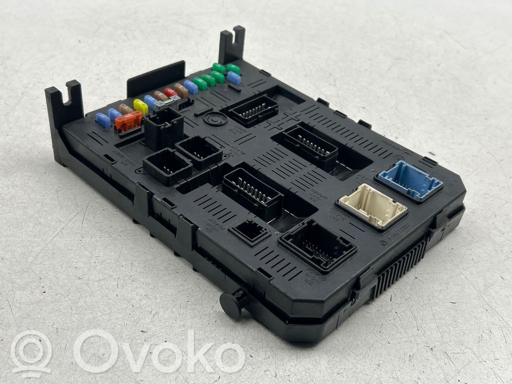 Peugeot 607 Drošinātāju bloks 