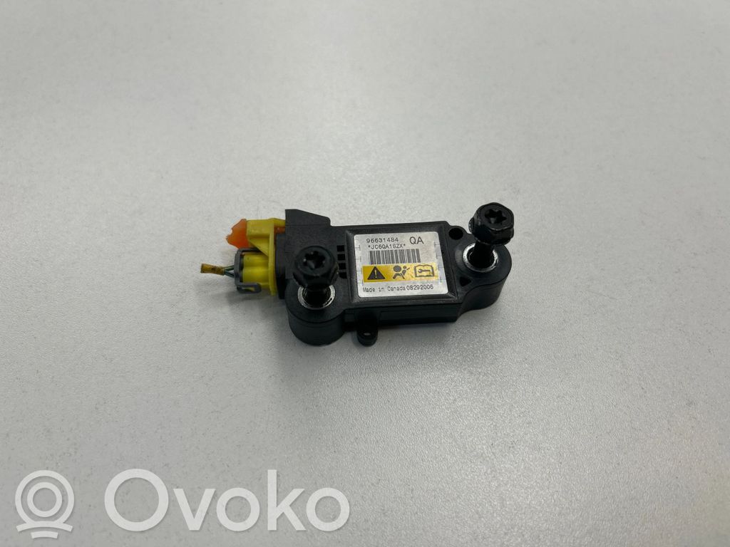 Chevrolet Captiva Oro pagalvių smūgio daviklis 
