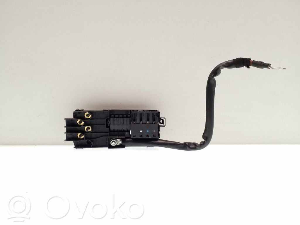 Mercedes-Benz E W211 Cableado positivo 