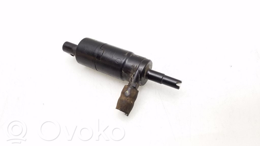 Volkswagen Touareg I Headlight washer pump 