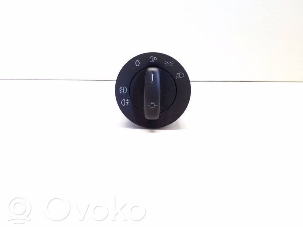 Volkswagen Jetta V Interruptor de luz 