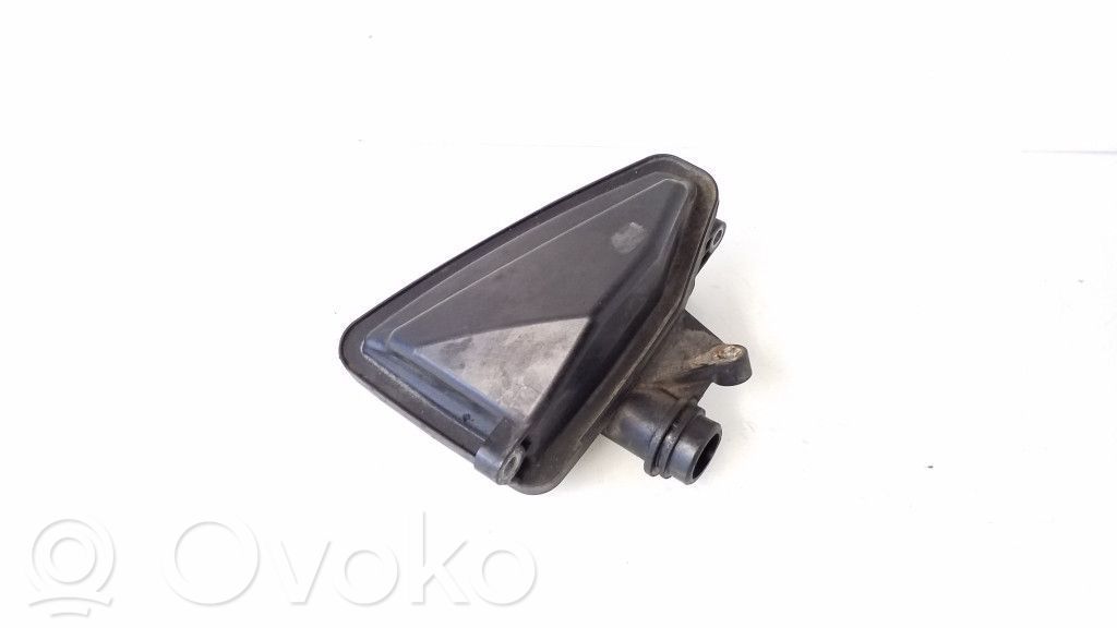 Mercedes-Benz E W211 Intake resonator 