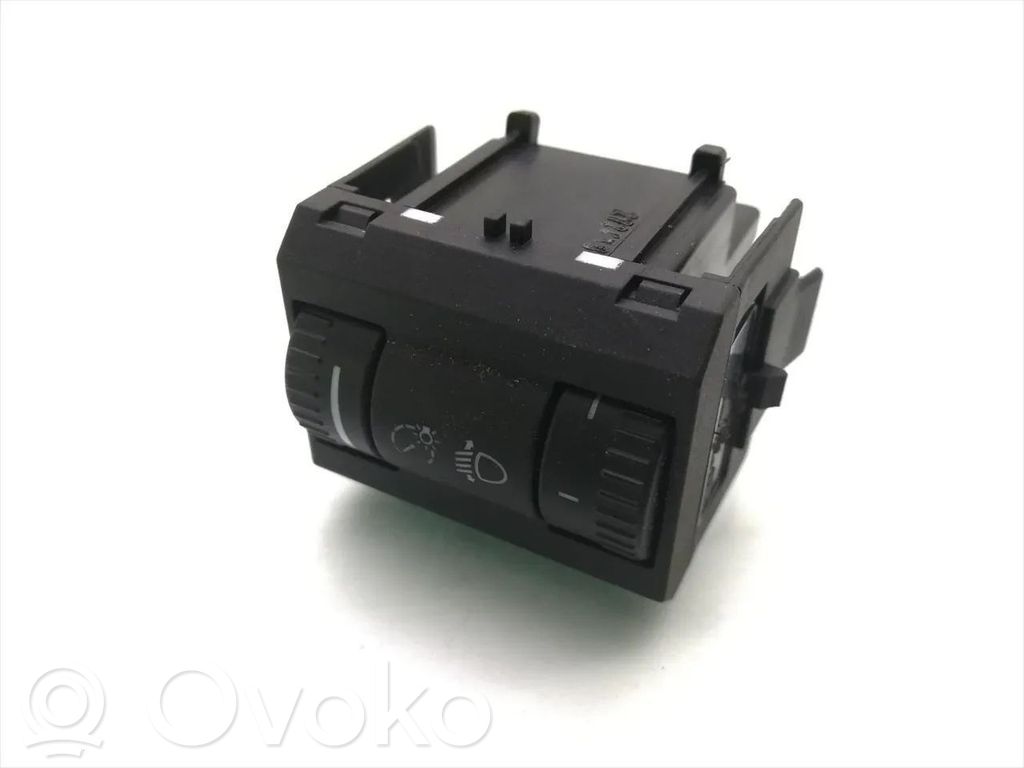 Skoda Octavia Mk2 (1Z) Headlight level height control switch 