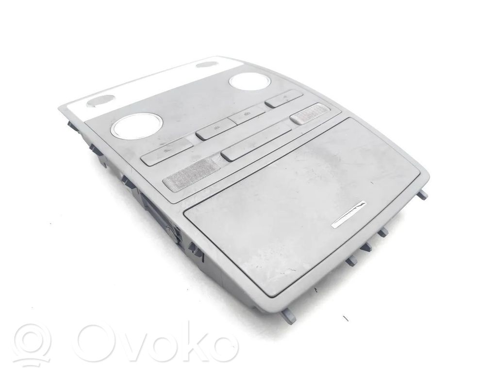 Volkswagen Phaeton Front seat light 