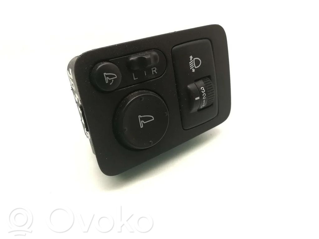 Honda CR-V Wing mirror switch 