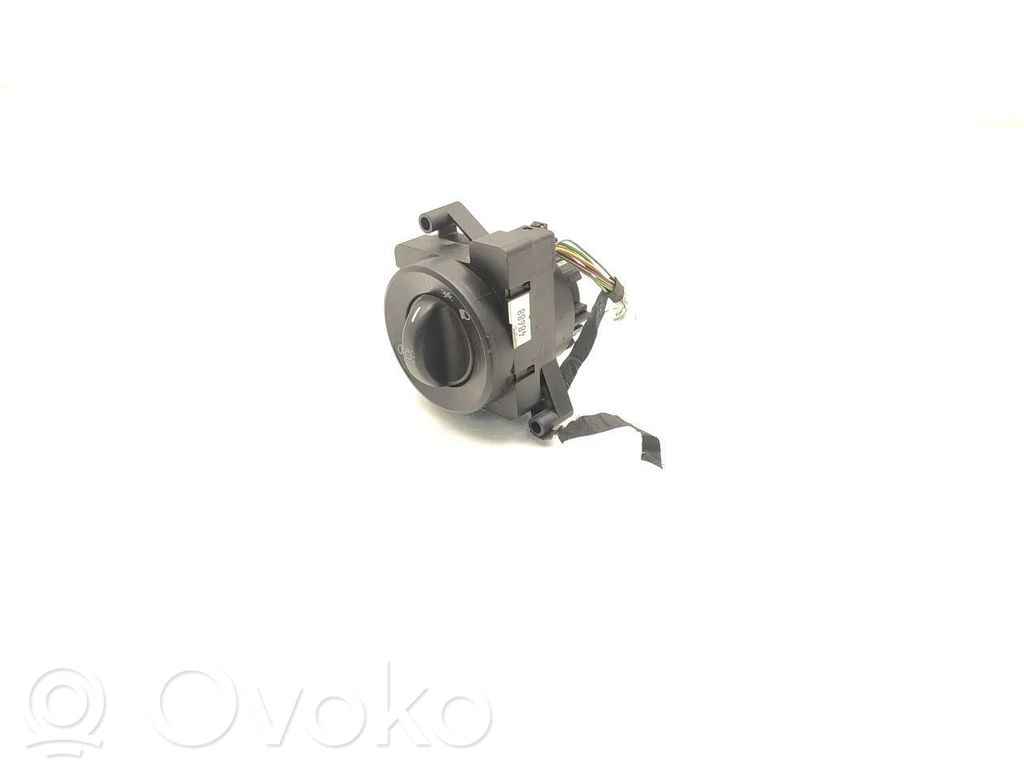 Volkswagen Crafter Light switch 