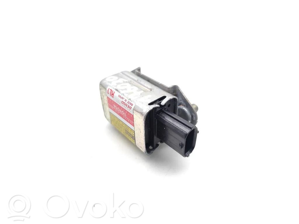 Toyota Prius (XW30) Czujnik uderzenia Airbag 