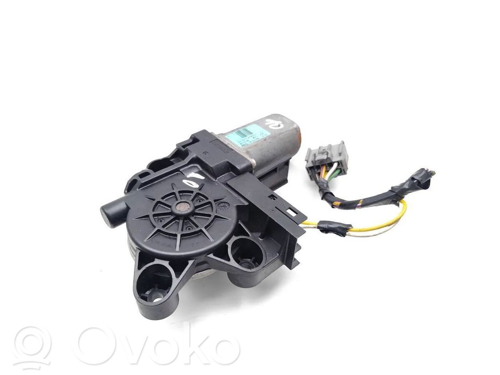 Ford C-MAX I Front door window regulator motor 