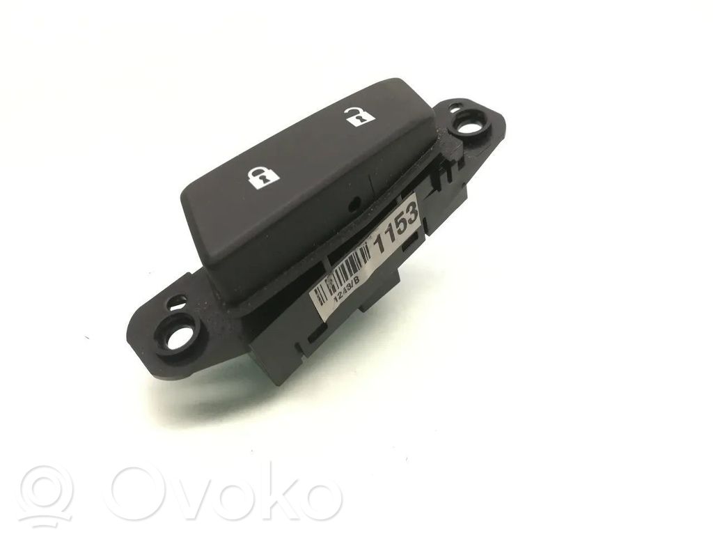 Chevrolet Orlando Central locking switch button 