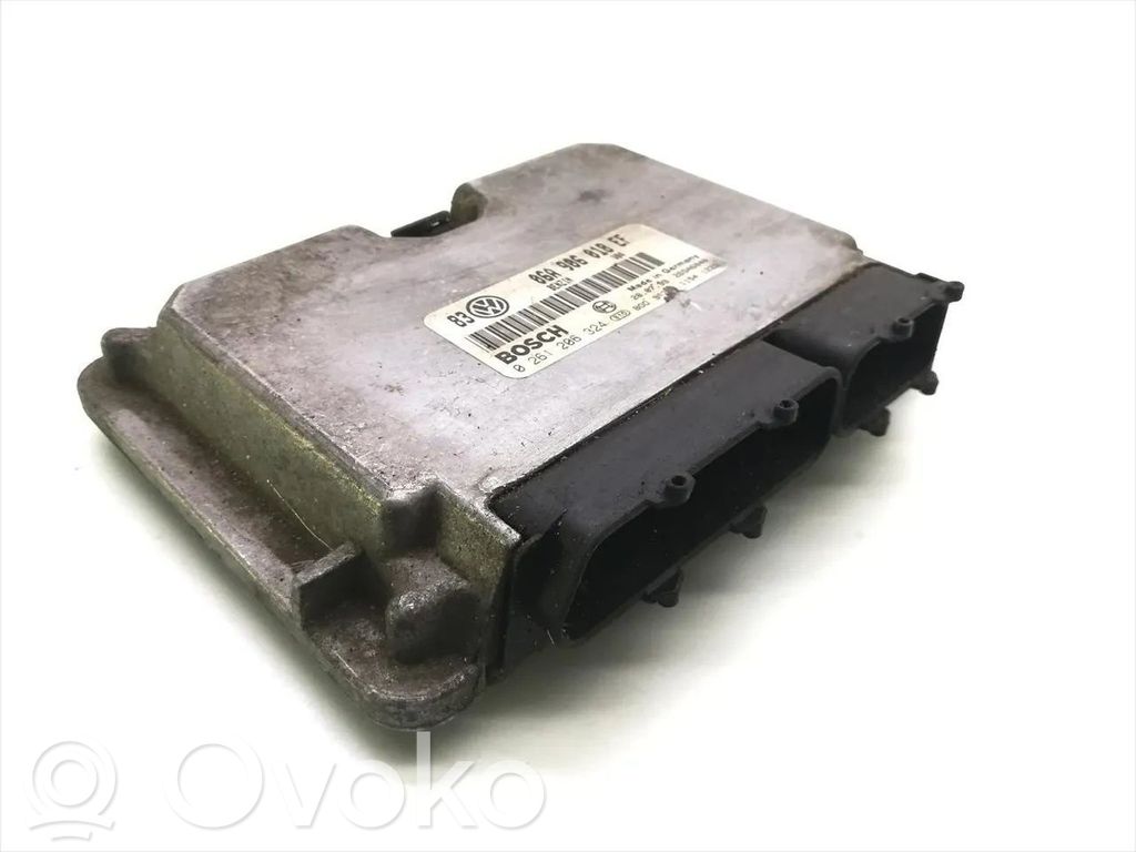 Volkswagen Golf IV Engine control unit/module 