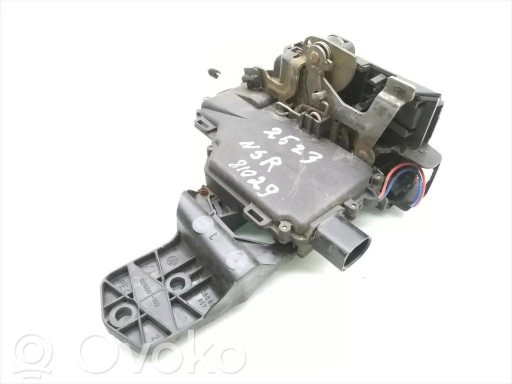 Zamek drzwi tylnych   3B0837867,117666102