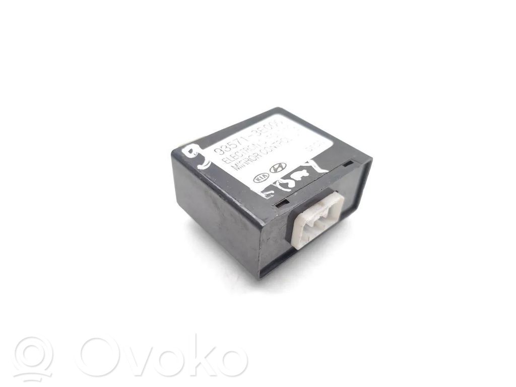 KIA Sorento Wing mirror control module 