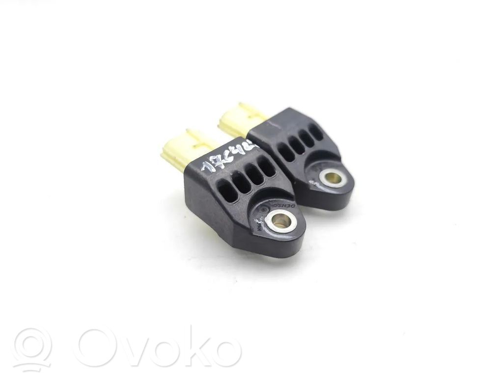 Toyota RAV 4 (XA30) Airbagsensor Crashsensor Drucksensor 