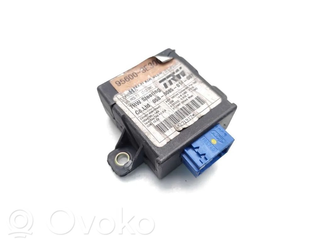 KIA Sorento Power steering control unit/module 