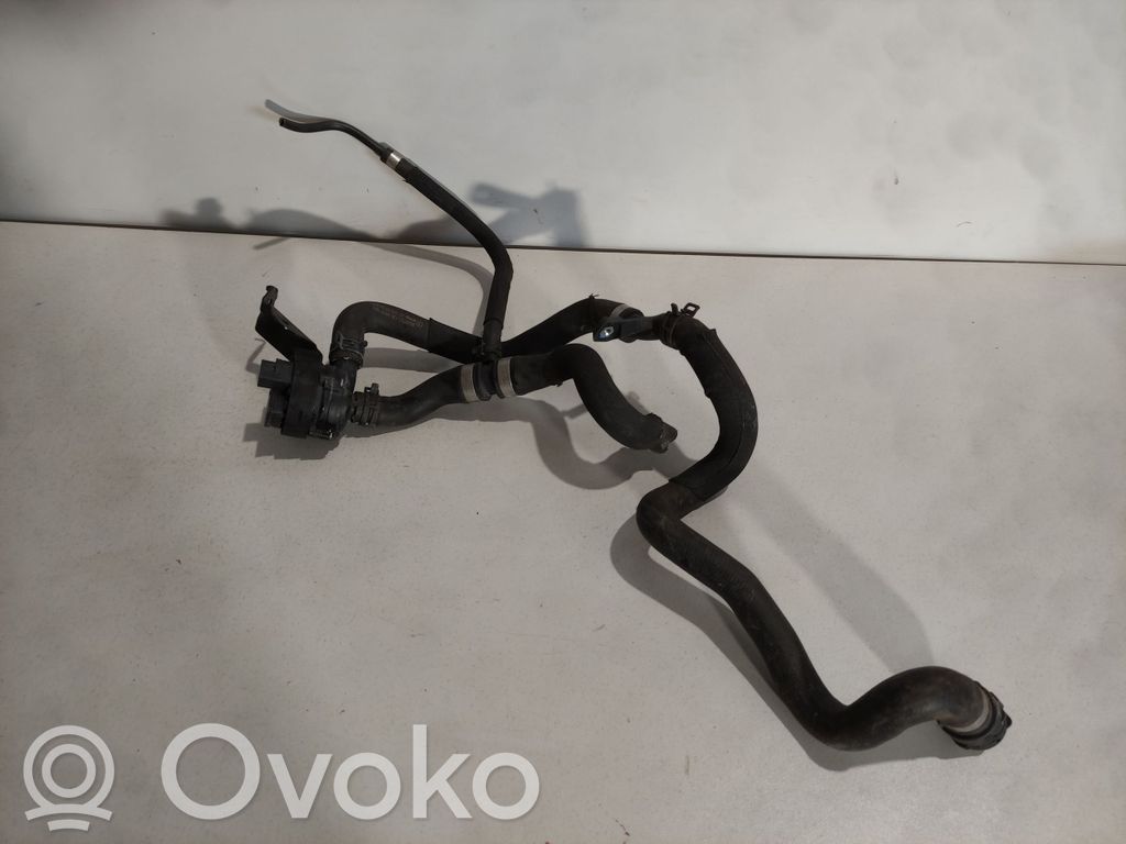 Mercedes-Benz C W205 Pompa cyrkulacji / obiegu wody 