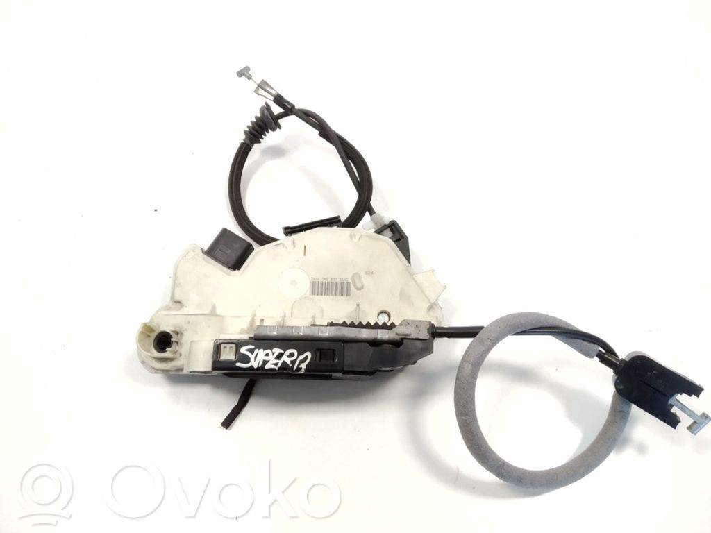 Skoda Superb B6 (3T) Front door lock 