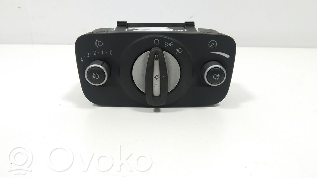 Ford Focus Light switch 