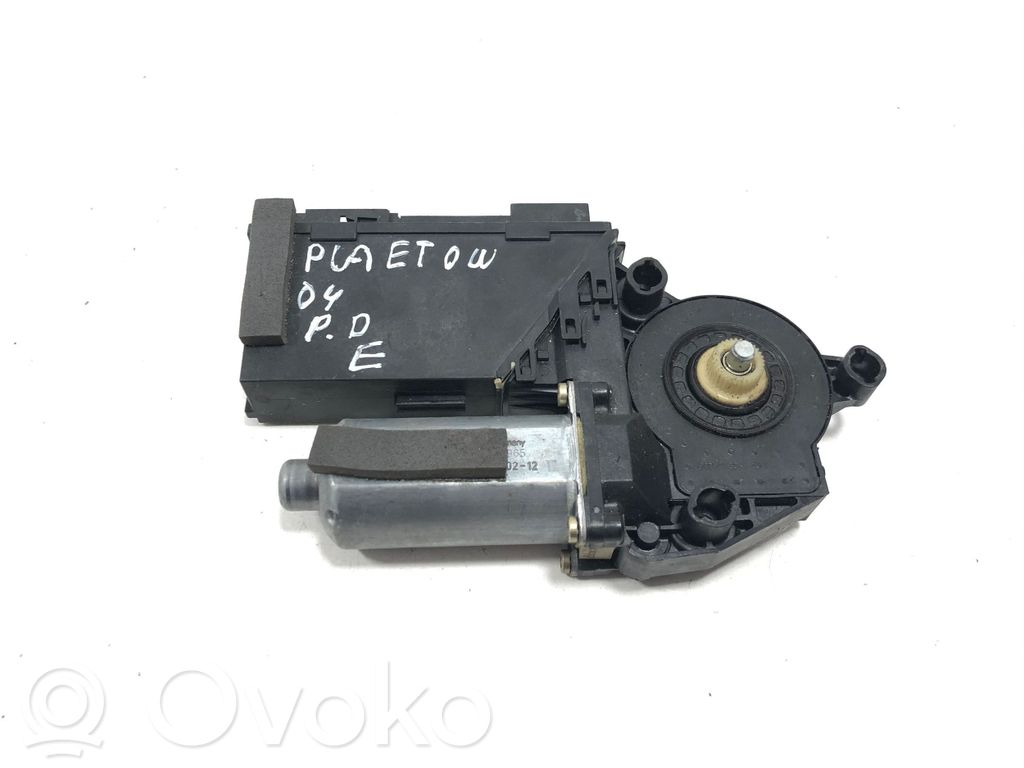 Volkswagen Phaeton Front door window regulator motor 