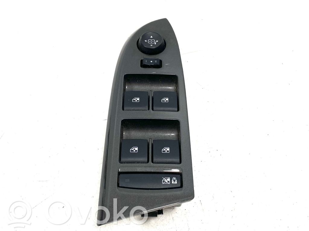 Opel Ampera Electric window control switch 