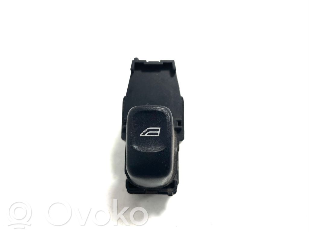 Volvo S60 Electric window control switch 