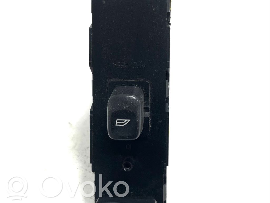 Volvo V70 Electric window control switch 