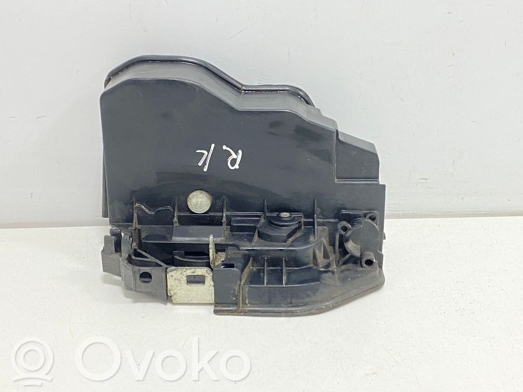 BMW X3 E83 Front door lock 