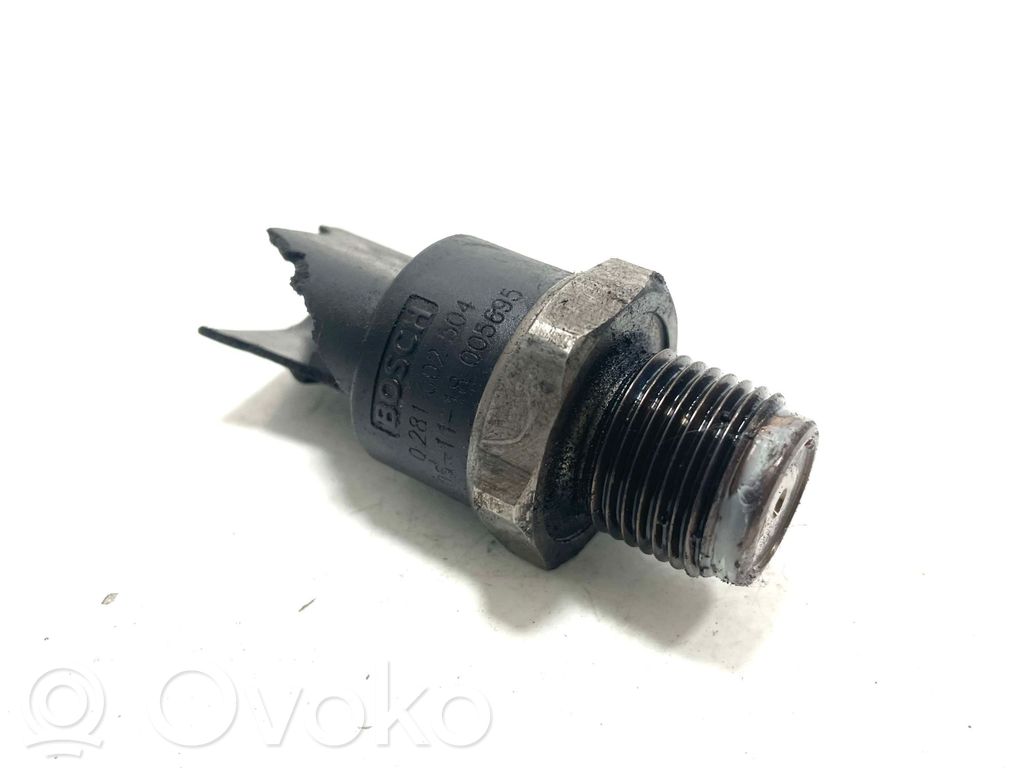 Mercedes-Benz E W211 Sensor de presión de combustible 